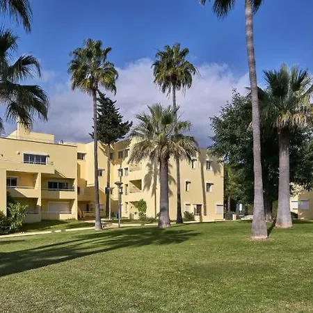 Parque Mourabel, Oasis Village & Pe Do