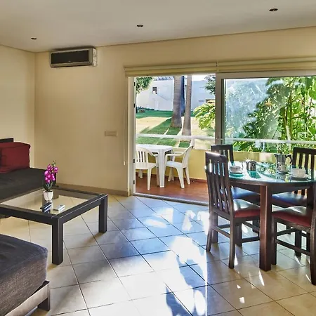 פארק נופש Parque Mourabel, Oasis Village & Pe Do וילהמורה