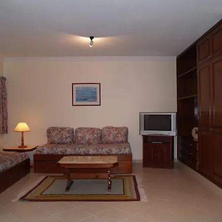 פארק נופש Parque Mourabel, Oasis Village & Pe Do 3*