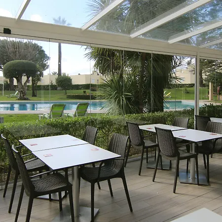 Parque Mourabel, Oasis Village & Pe Do