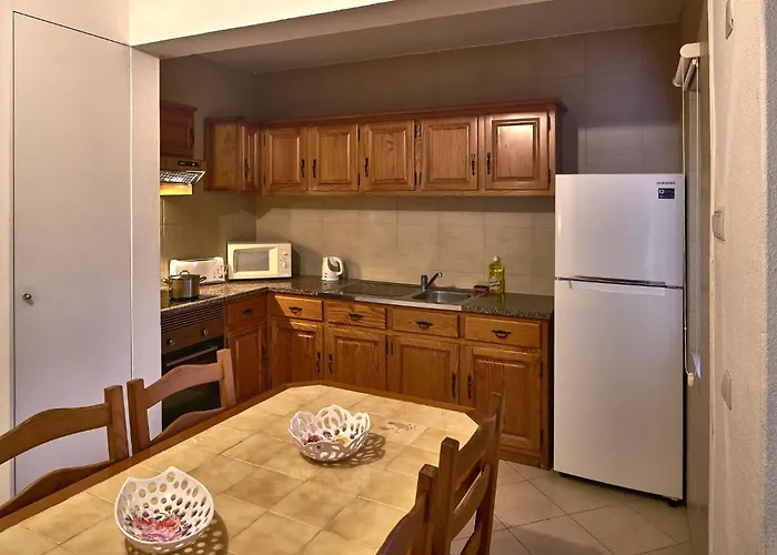 Parque Mourabel, Oasis Village & Pe Do