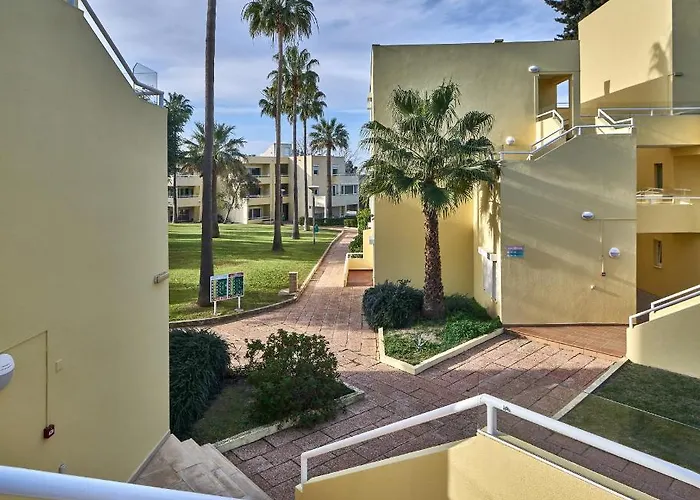 Parque Mourabel, Oasis Village & Pe Do 3* Vilamoura