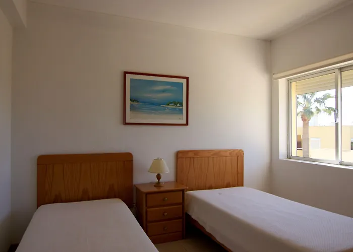 Parque Mourabel, Oasis Village & Pe Do 3*