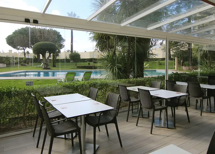 Parque Mourabel, Oasis Village & Pe Do