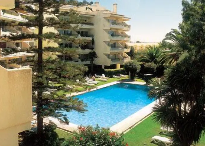 假日公园 Parque Mourabel, Oasis Village & Pe Do 维拉摩拉