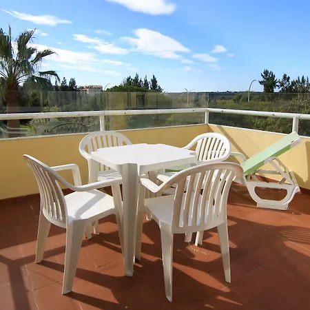Parque Mourabel, Oasis Village & Pe Do 홀리데이파크 3*