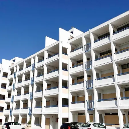 Üdülőpark Parque Mourabel, Oasis Village & Pe Do