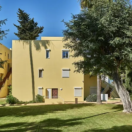 Parque Mourabel, Oasis Village & Pe Do Üdülőpark