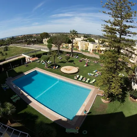 Parque Mourabel, Oasis Village & Pe Do Prázdninový areál